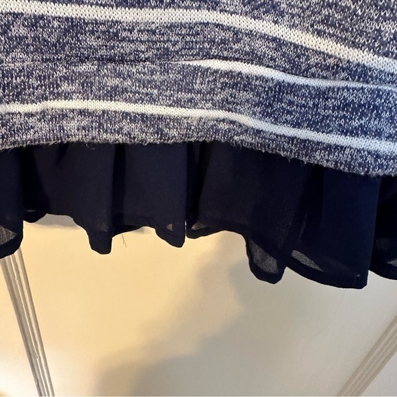 Ezra Mixed Media Long Sleeve Striped Top with Ruffled Hem Size M - Picture 5 of 9